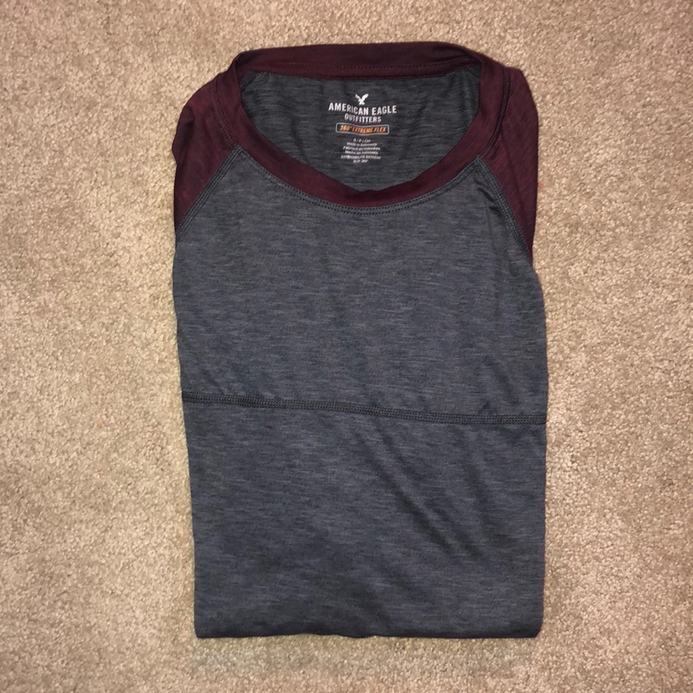 Men’s small American Eagle long sleeve